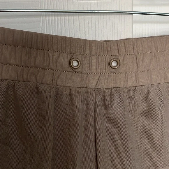 Alo Yoga | shorts - Picture 3 of 4